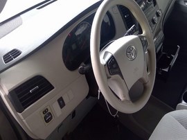 2011 TOYOTA SIENNA, GRAY, LE, 3.2L, AT. FWD.  Z25957